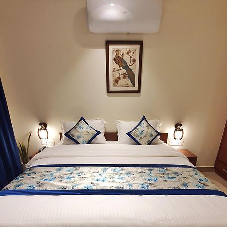 The Lake Hill Nainital Extérieur photo